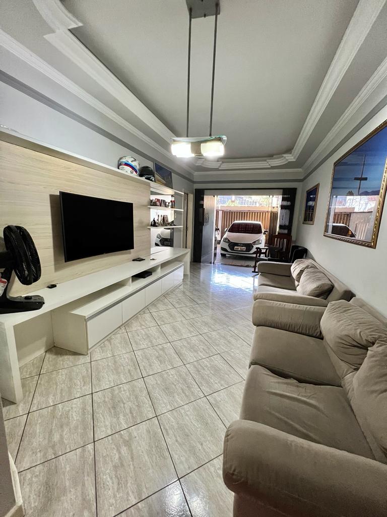 Imagem Casa com 5 Quartos à Venda, 250 m²em Marambaia - Belém Imagem Casa com 5 Quartos à Venda, 250 m²em Marambaia - Belém