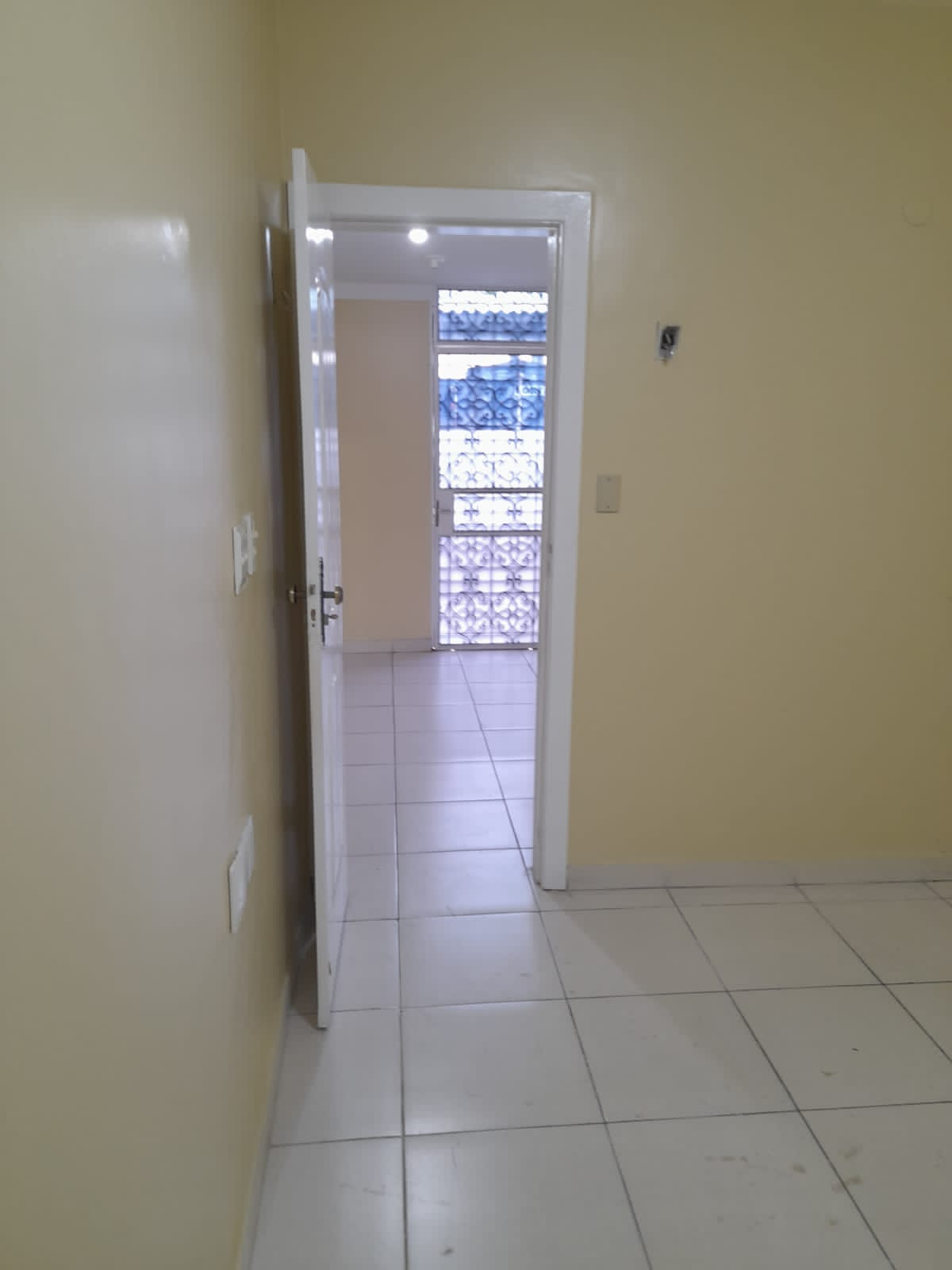 Imagem Casa com 5 Quartos à Venda ou Locação, 224 m²em Adrianópolis - Manaus Imagem Casa com 5 Quartos à Venda ou Locação, 224 m²em Adrianópolis - Manaus