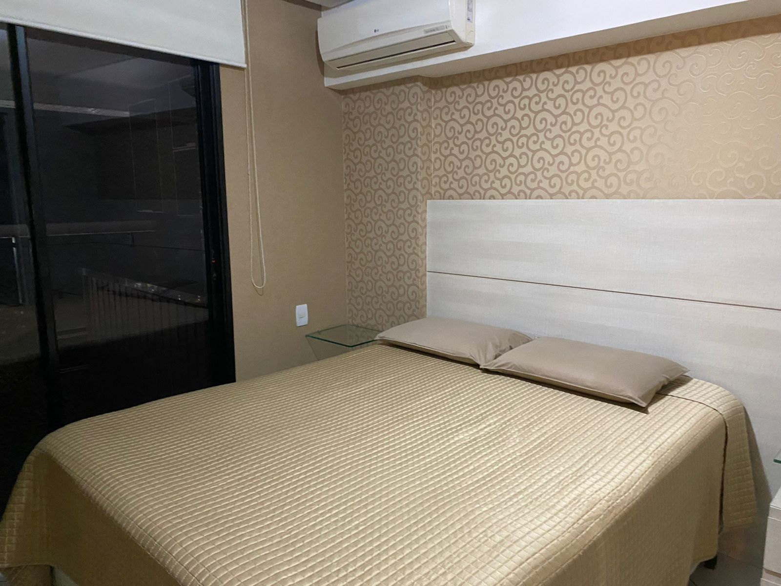 Imagem Apartamento com 1 Quarto à Venda, 66 m²em Meireles - Fortaleza Imagem Apartamento com 1 Quarto à Venda, 66 m²em Meireles - Fortaleza
