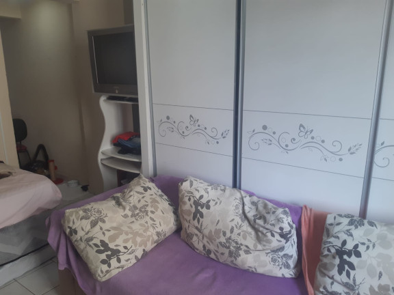 Imagem Kitnet com 1 Quarto à Venda,  em Aclimação - São Paulo