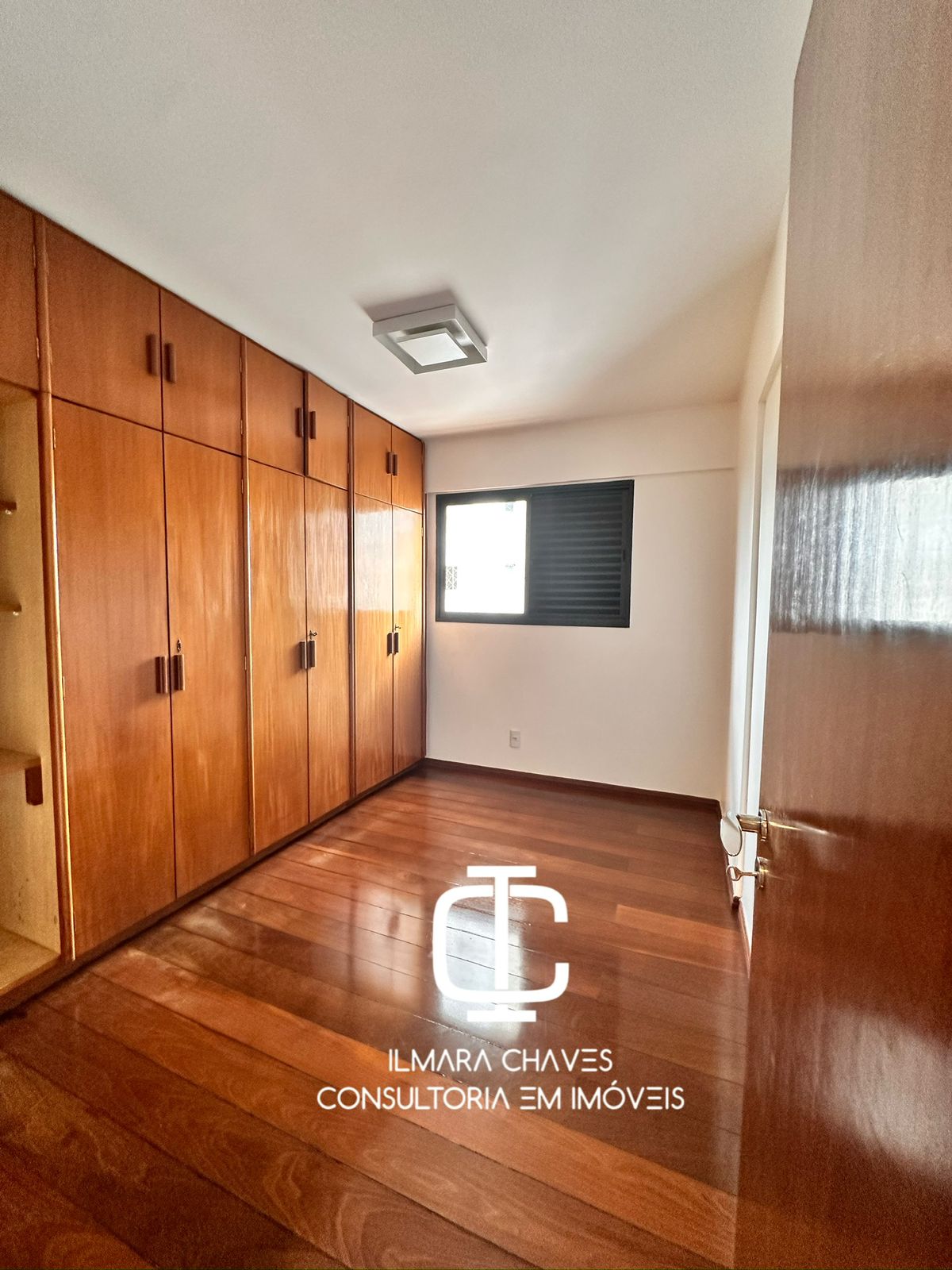 Imagem Apartamento com 3 Quartos à Venda, 178 m²em Setor Oeste - Goiânia Imagem Apartamento com 3 Quartos à Venda, 178 m²em Setor Oeste - Goiânia