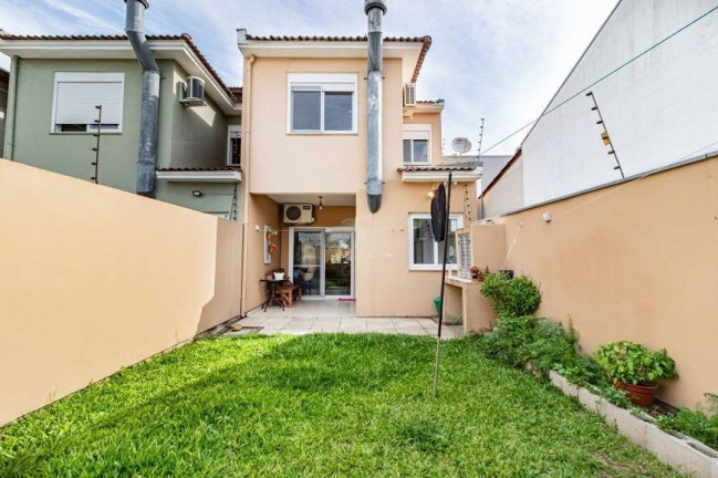 Imagem Casa com 3 Quartos à Venda, 176 m² em Espírito Santo - Porto Alegre