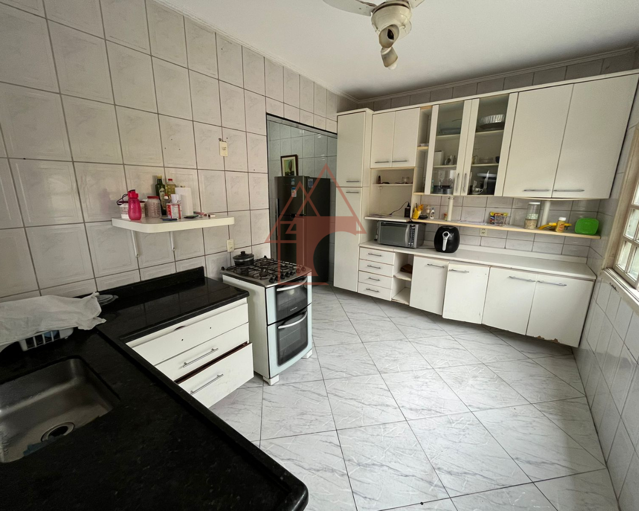 Imagem Sobrado com 4 Quartos à Venda, 162 m² em Vila Ponte Nova - Cubatão