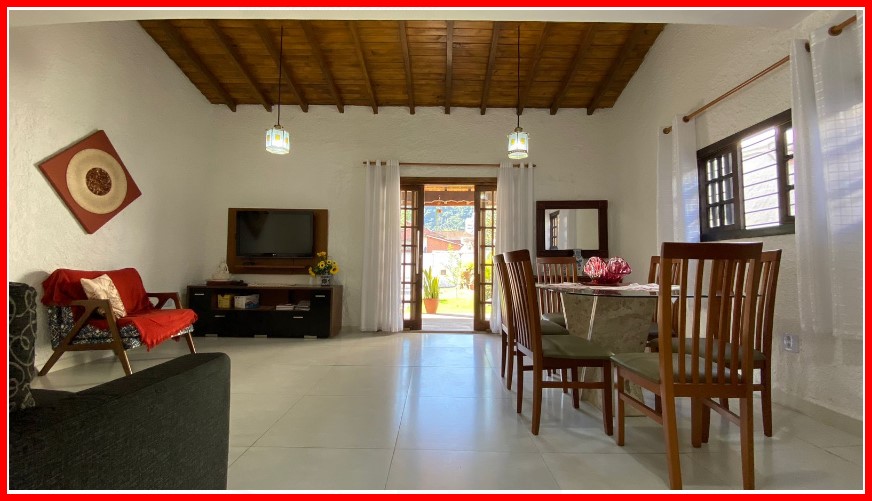 Imagem Sobrado com 5 Quartos à Venda, 197 m² em Canto do Forte - Praia Grande Imagem Sobrado com 5 Quartos à Venda, 197 m² em Canto do Forte - Praia Grande