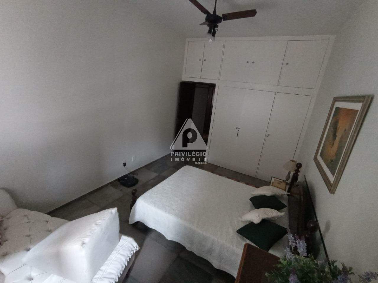 Imagem Apartamento com 3 Quartos à Venda, 195 m²em Copacabana - Rio de Janeiro