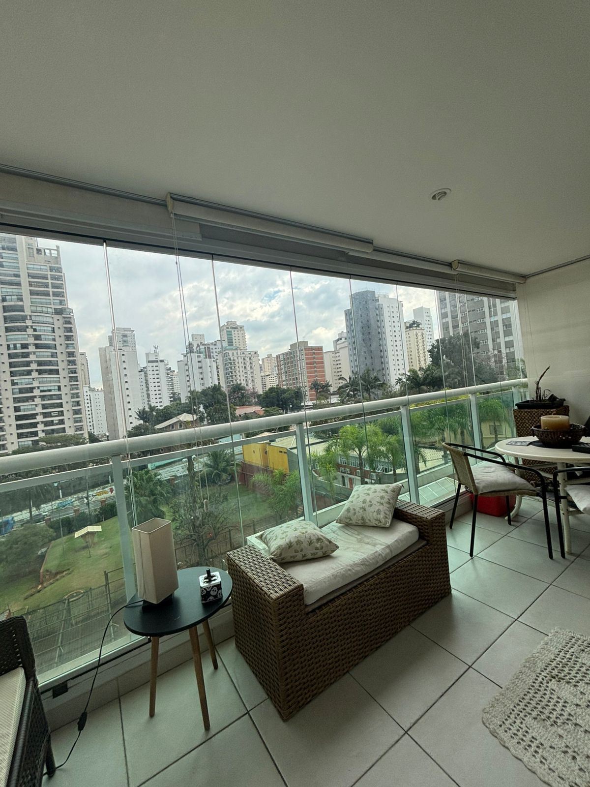 Imagem Apartamento com 1 Quarto para Alugar, 50 m² em Campo Belo - São Paulo Imagem Apartamento com 1 Quarto para Alugar, 50 m² em Campo Belo - São Paulo