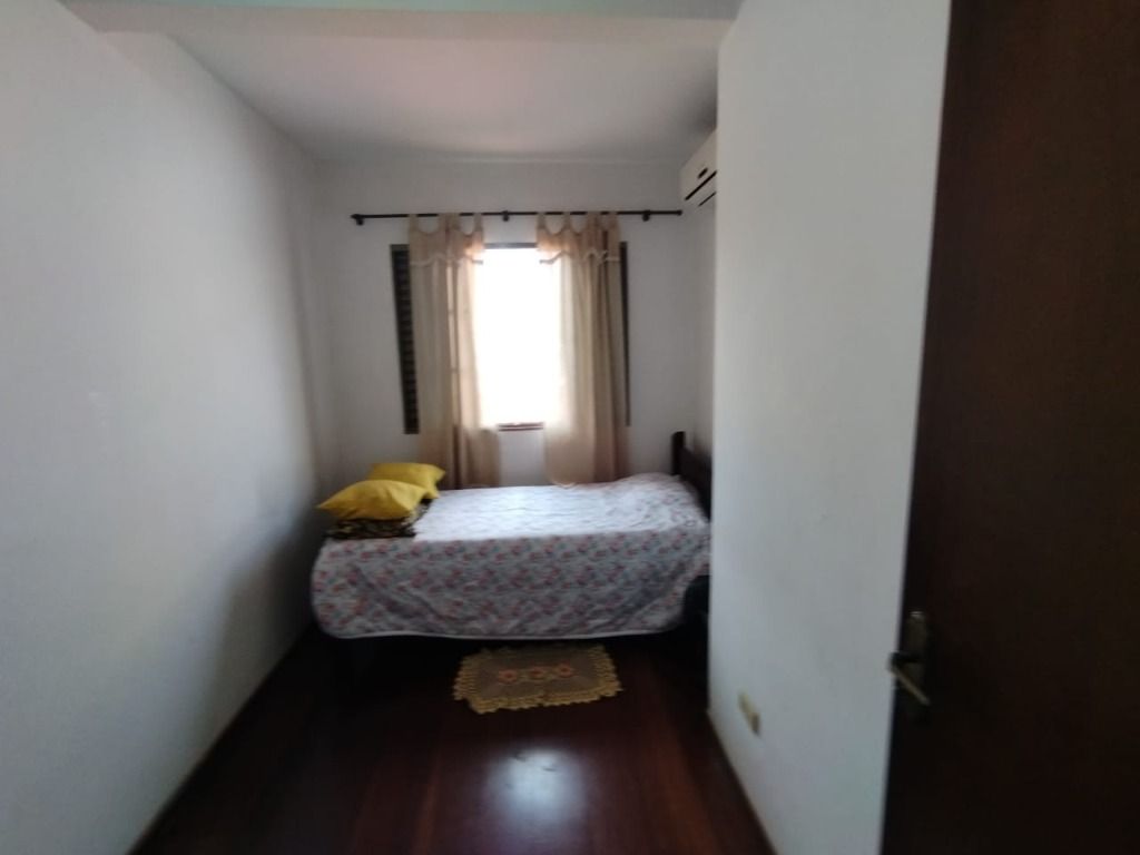 Imagem Sobrado com 3 Quartos à Venda, 126 m² em Centro - Londrina Imagem Sobrado com 3 Quartos à Venda, 126 m² em Centro - Londrina