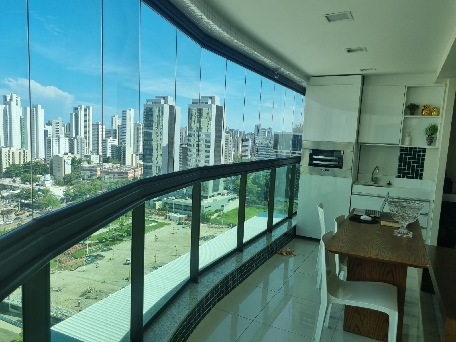 Imagem Apartamento com 3 Quartos à Venda, 135 m²em Boa Viagem - Recife