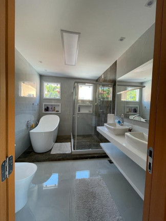 Imagem Casa com 3 Quartos à Venda, 340 m² em Camboinhas - Niterói