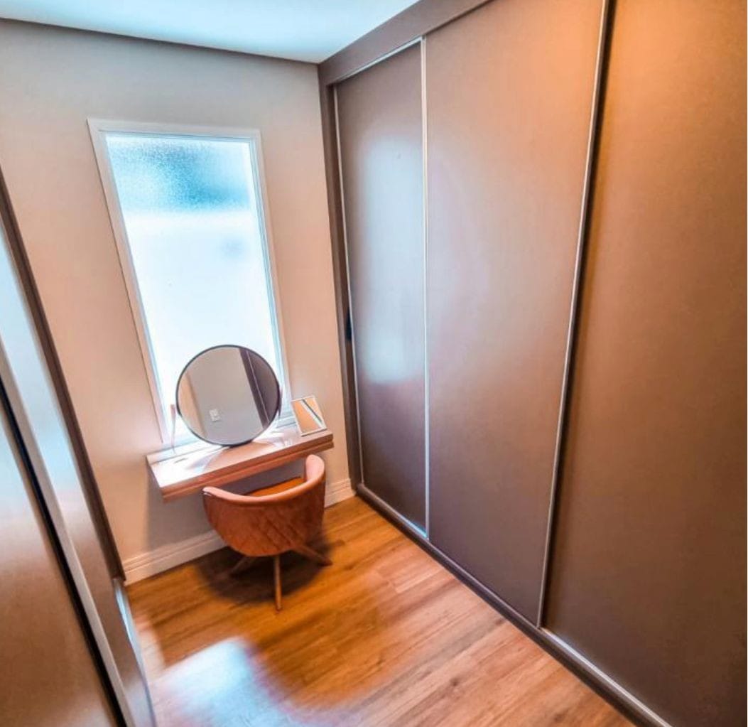 Imagem Casa de Condomínio com 3 Quartos à Venda, 270 m²em Medeiros - Jundiaí