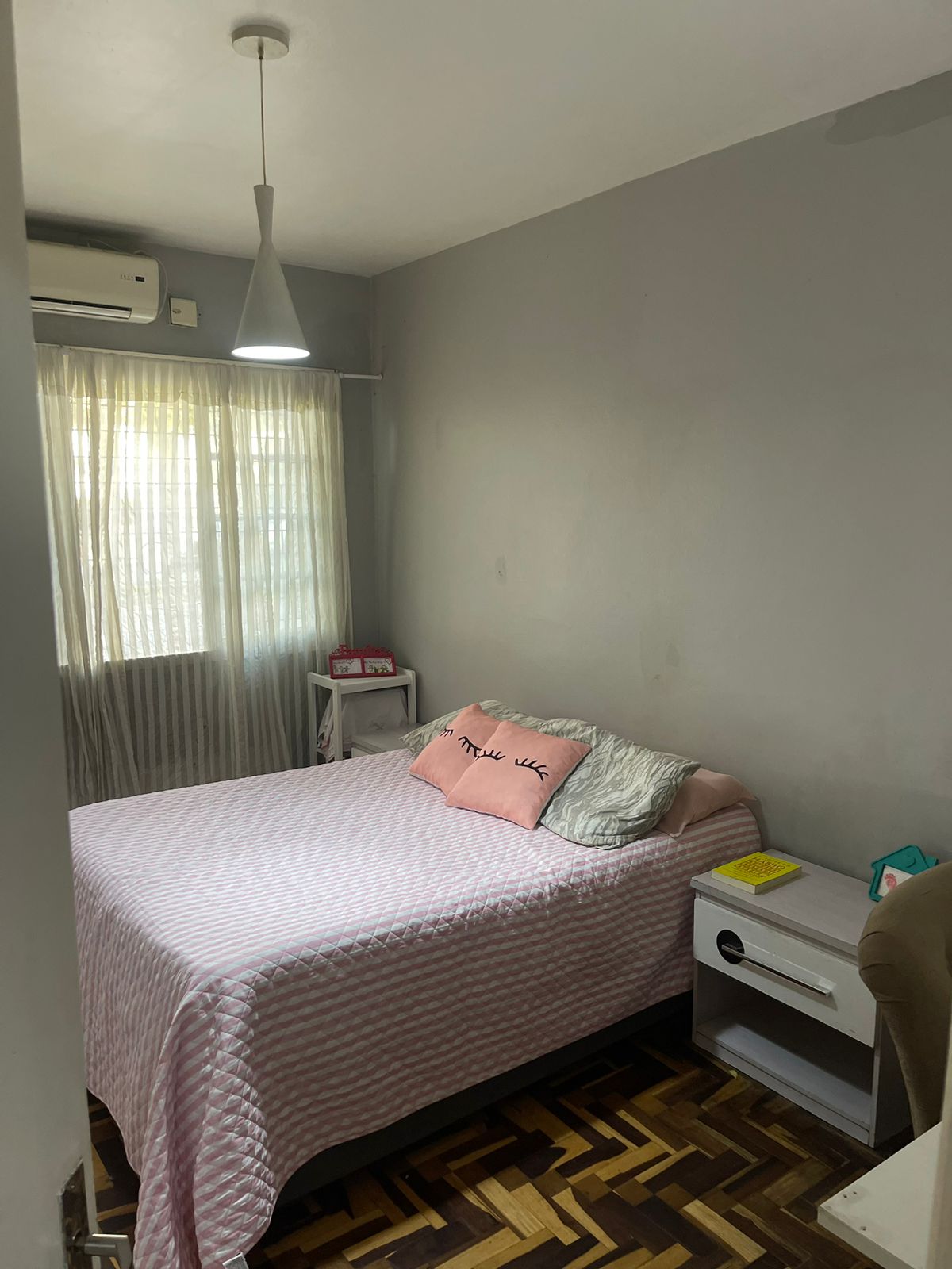 Imagem Apartamento com 2 Quartos à Venda, 68 m²em Vila Ipiranga - Porto Alegre