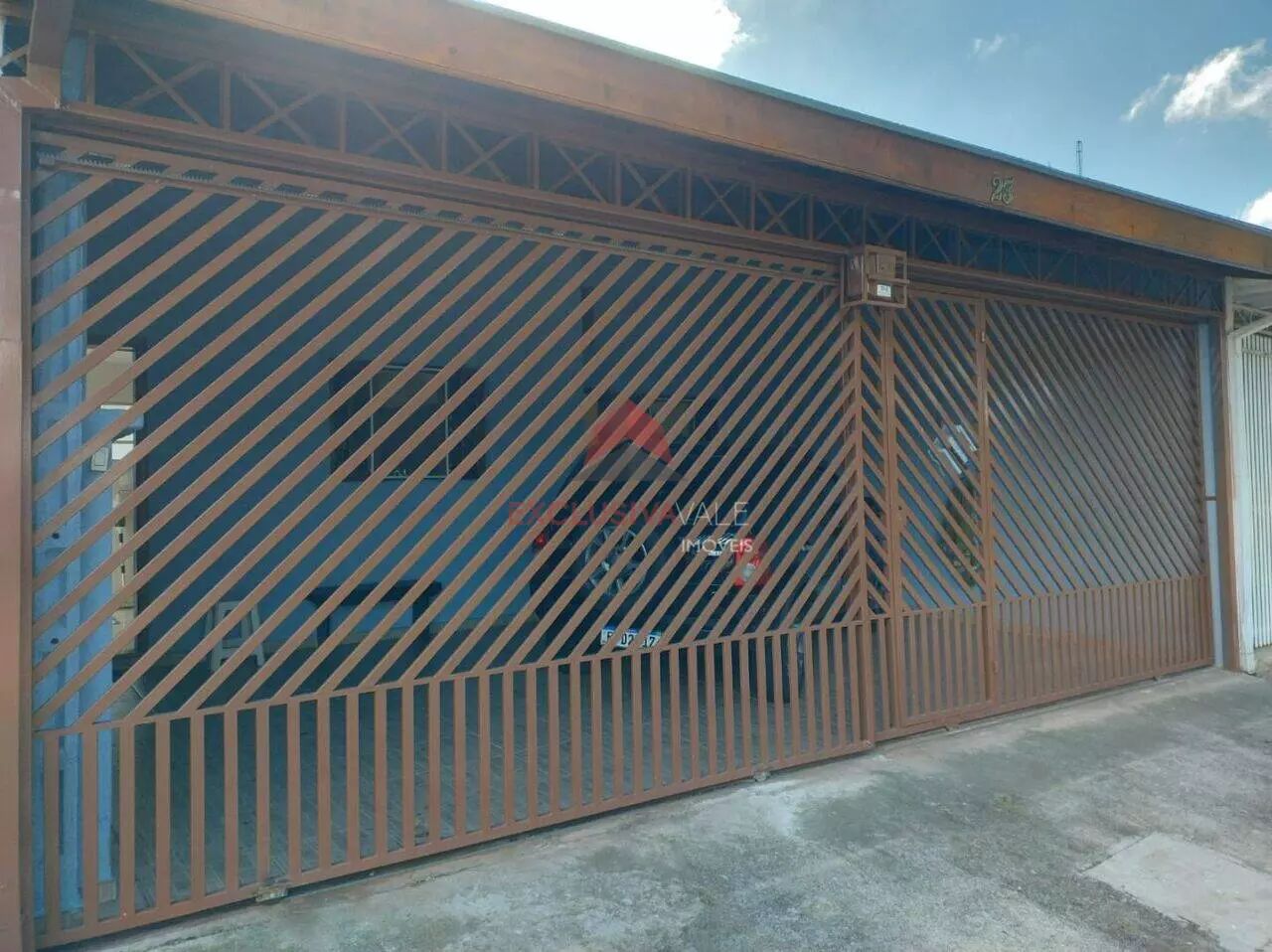 Imagem Casa com 3 Quartos à Venda, 90 m² em Conjunto Residencial Trinta e Um de Março - São José dos Campos Imagem Casa com 3 Quartos à Venda, 90 m² em Conjunto Residencial Trinta e Um de Março - São José dos Campos