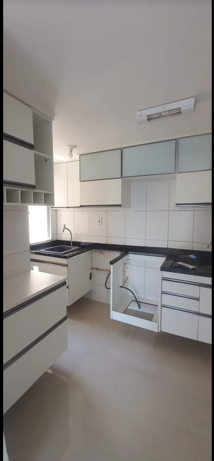 Imagem Apartamento com 3 Quartos para Alugar, 52 m²em Quintas do Picuaia  - Lauro de Freitas 