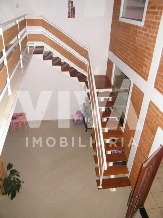 Imagem Sobrado com 3 Quartos à Venda, 240 m² em Centro - Extrema Imagem Sobrado com 3 Quartos à Venda, 240 m² em Centro - Extrema