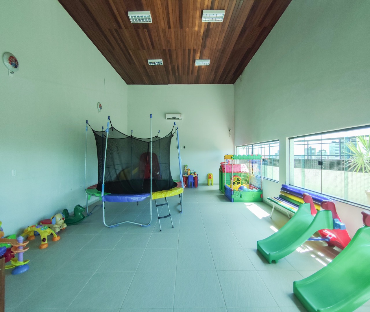 Imagem Apartamento com 3 Quartos para Alugar, 98 m²em Nazaré - Belém