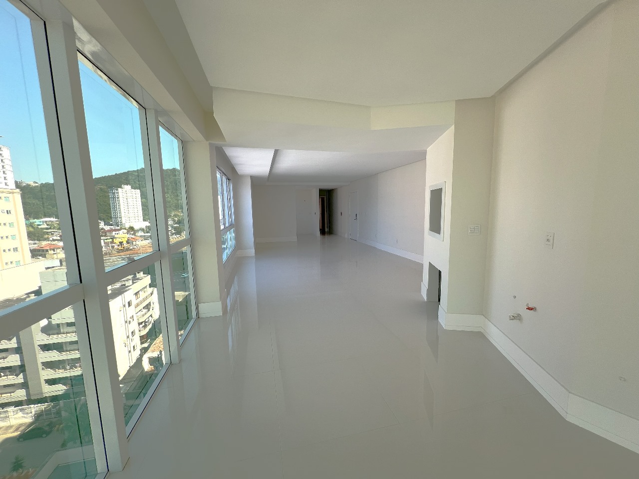 Imagem Apartamento com 4 Quartos à Venda, 197 m² em Centro  - Itapema
