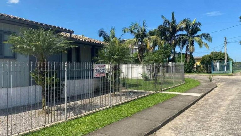 Imagem Casa com 3 Quartos à Venda, 148 m² em Milanese - Criciúma Imagem Casa com 3 Quartos à Venda, 148 m² em Milanese - Criciúma