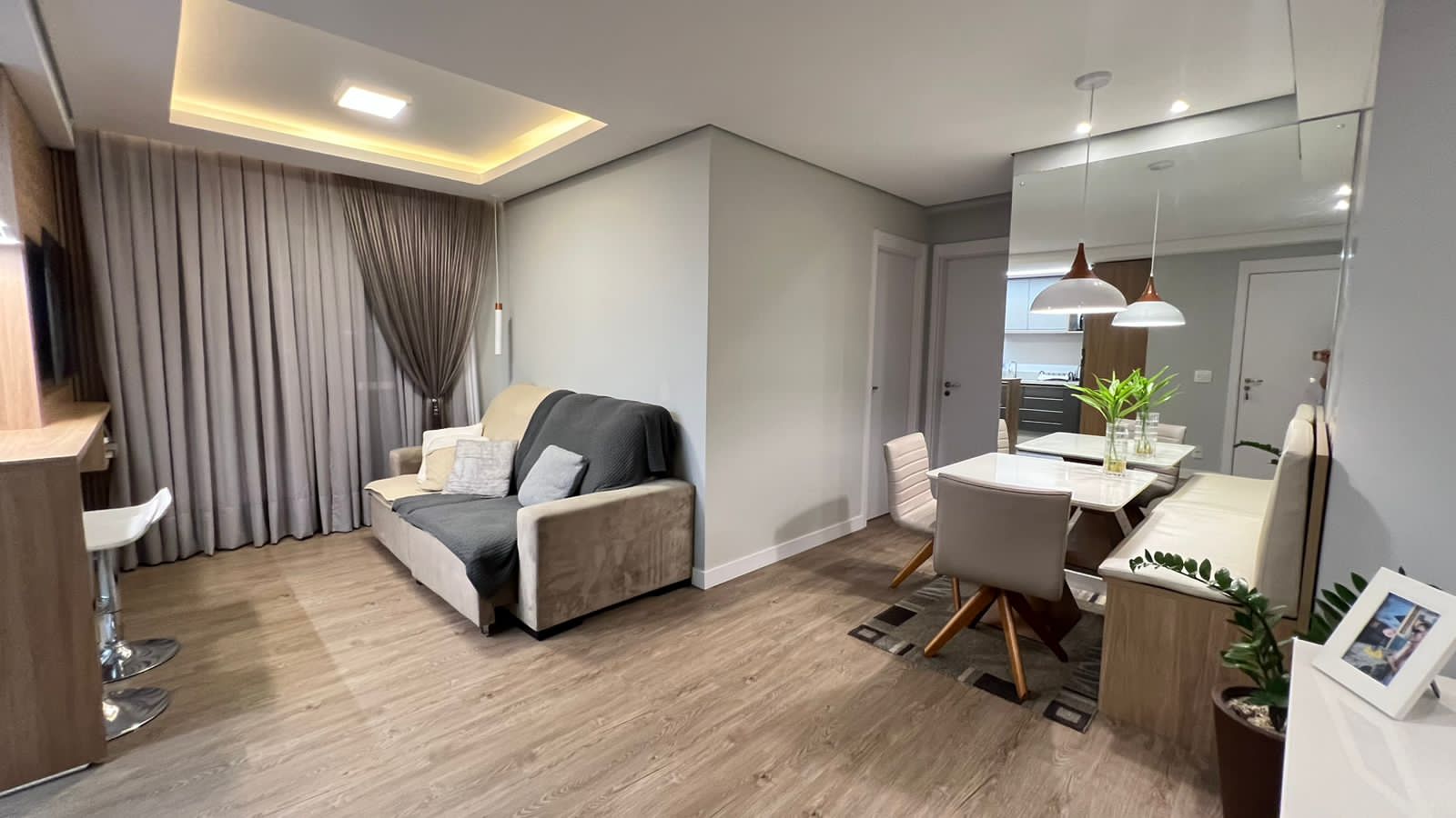 Apartamento com 2 Quartos à Venda, 58 m²em Costa e Silva - Joinville