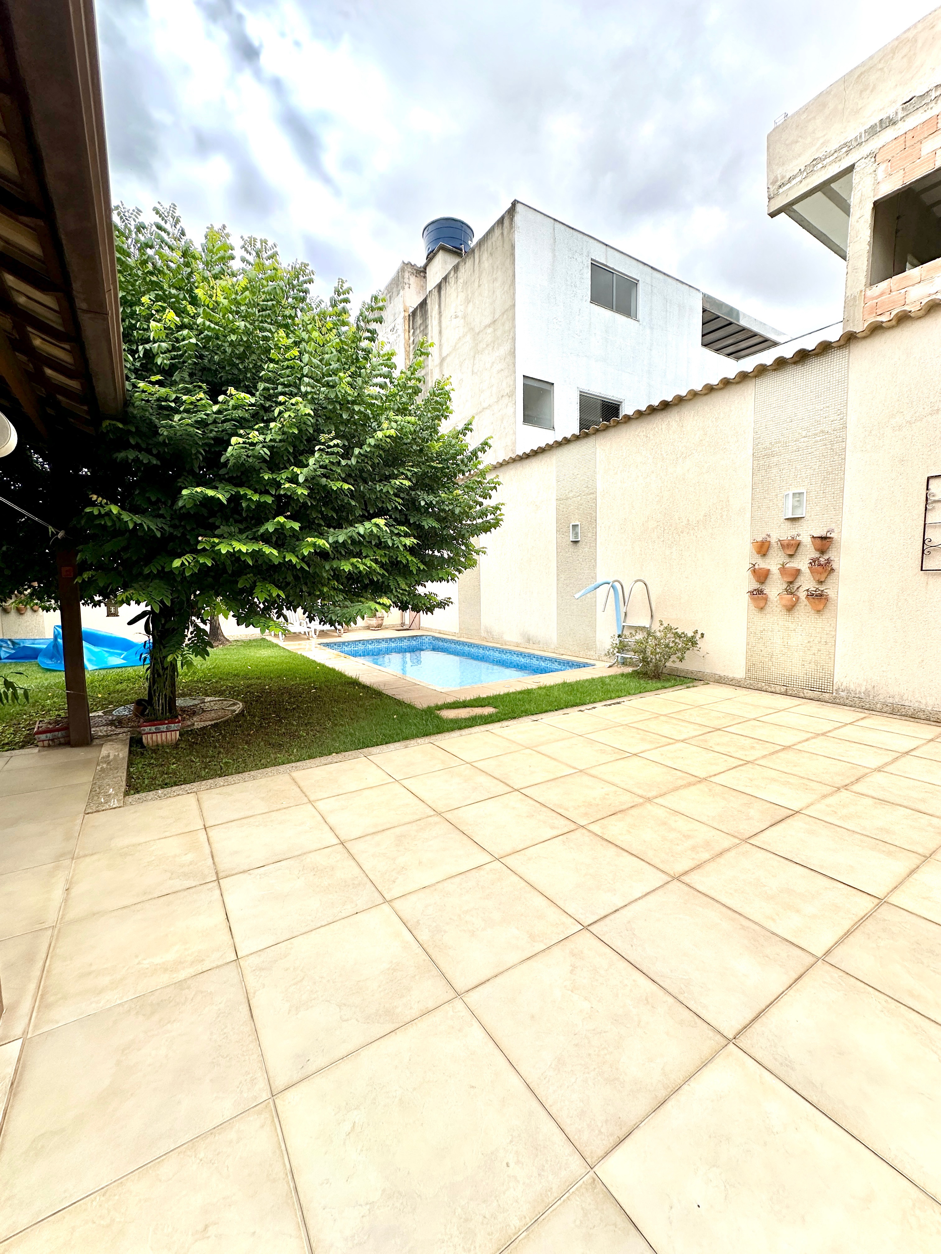 Imagem Casa com 4 Quartos à Venda, 360 m²em Itapoã - Belo Horizonte Imagem Casa com 4 Quartos à Venda, 360 m²em Itapoã - Belo Horizonte