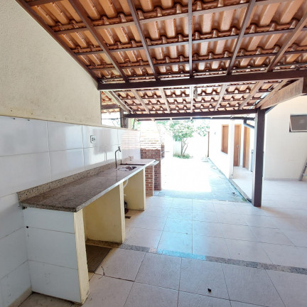 Imagem Casa com 3 Quartos à Venda, 110 m² em Piratininga - Niterói Imagem Casa com 3 Quartos à Venda, 110 m² em Piratininga - Niterói