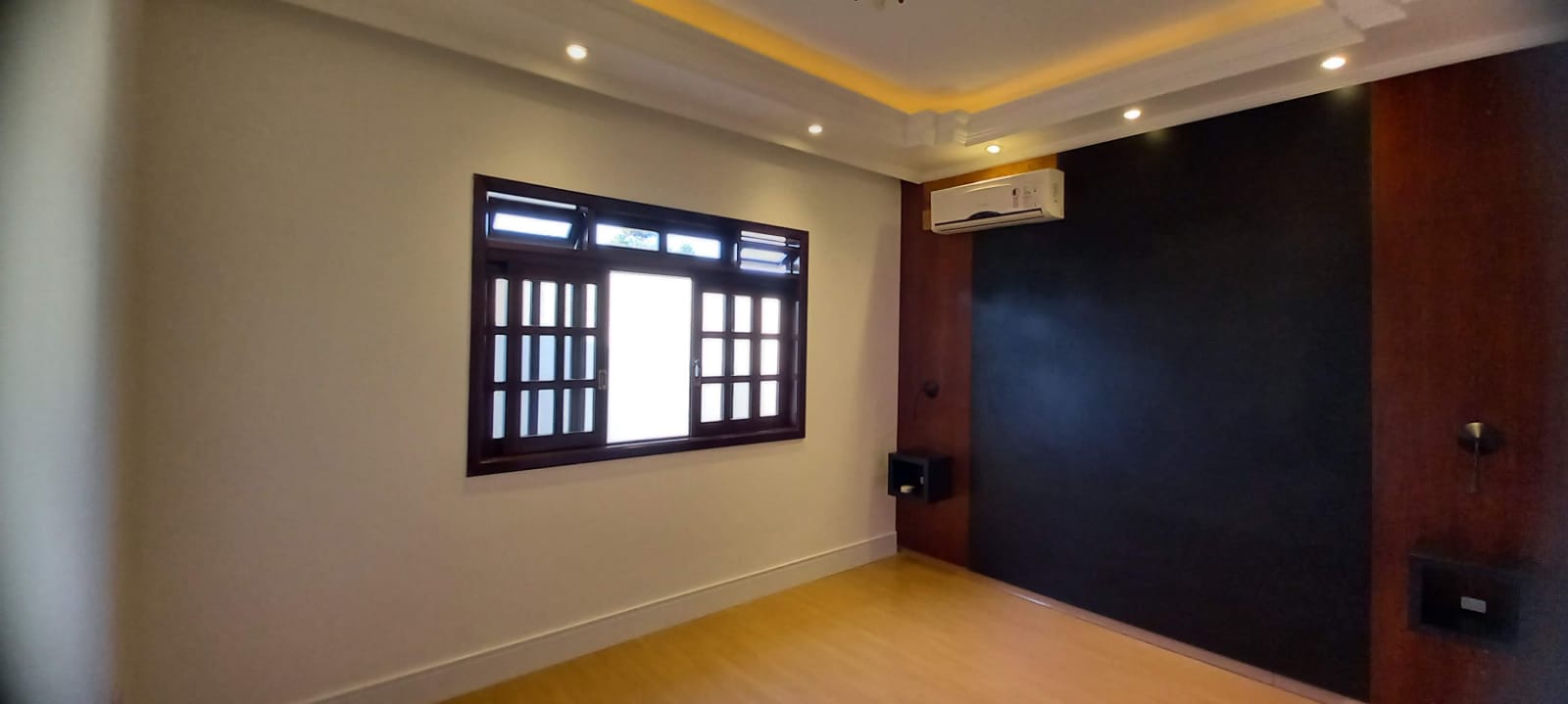 Imagem Casa com 4 Quartos à Venda, 150 m² em Aviação - São José dos Pinhais Imagem Casa com 4 Quartos à Venda, 150 m² em Aviação - São José dos Pinhais