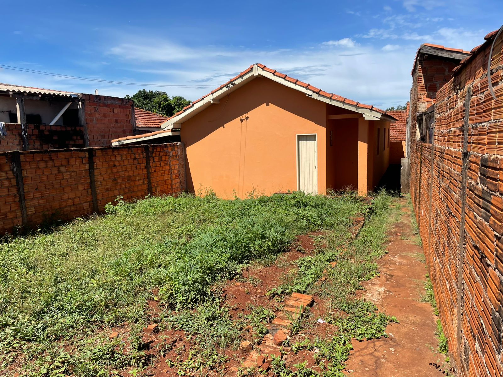 Imagem Casa com 3 Quartos para Alugar, 80 m²em Vila Santana - Cambará