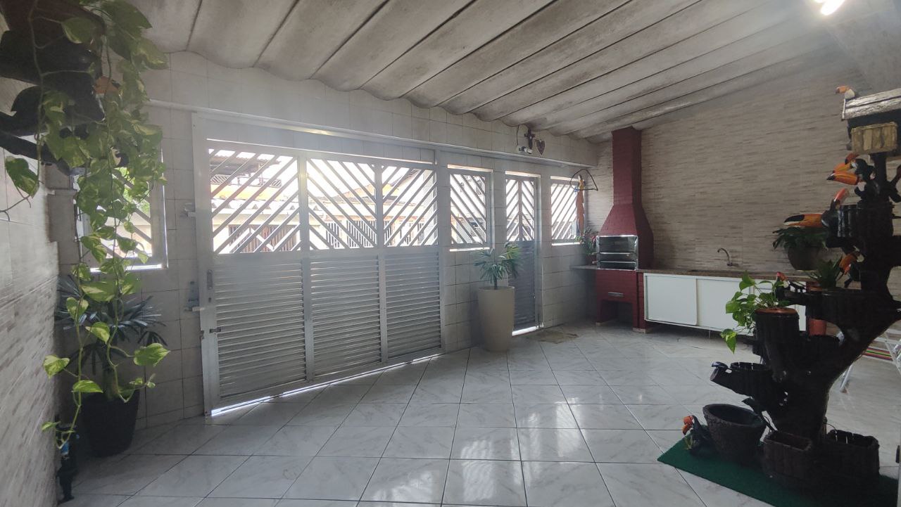 Imagem Casa com 3 Quartos à Venda, 132 m²em Jardim Nova República - Cubatão Imagem Casa com 3 Quartos à Venda, 132 m²em Jardim Nova República - Cubatão