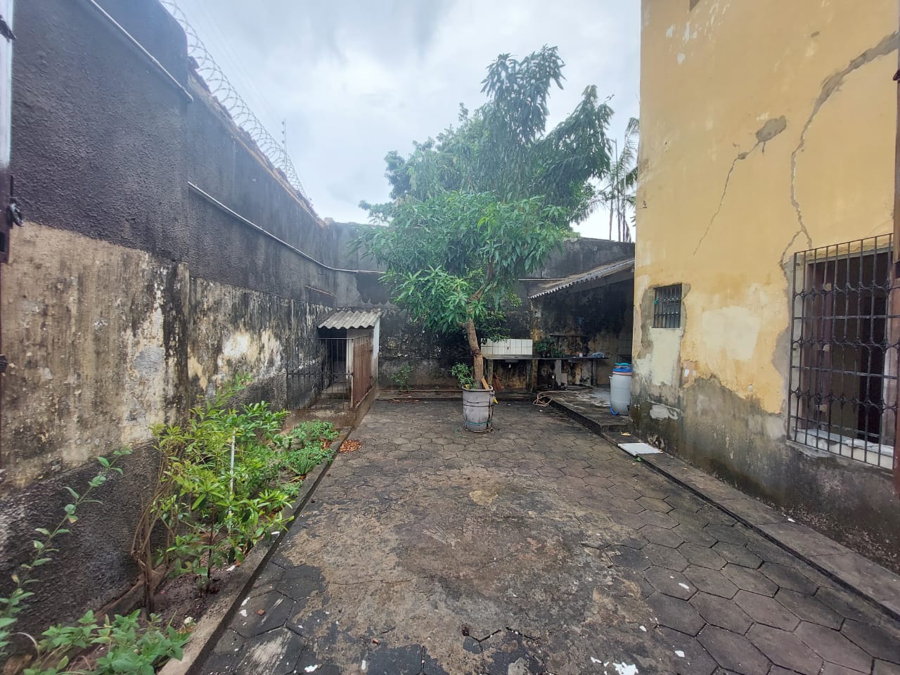 Imagem Casa com 5 Quartos à Venda, 325 m²em Centro - São Luís Imagem Casa com 5 Quartos à Venda, 325 m²em Centro - São Luís