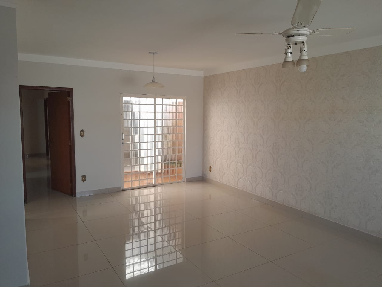 Imagem Casa com 3 Quartos à Venda, 166 m² em Jardim das Flores - Araras Imagem Casa com 3 Quartos à Venda, 166 m² em Jardim das Flores - Araras