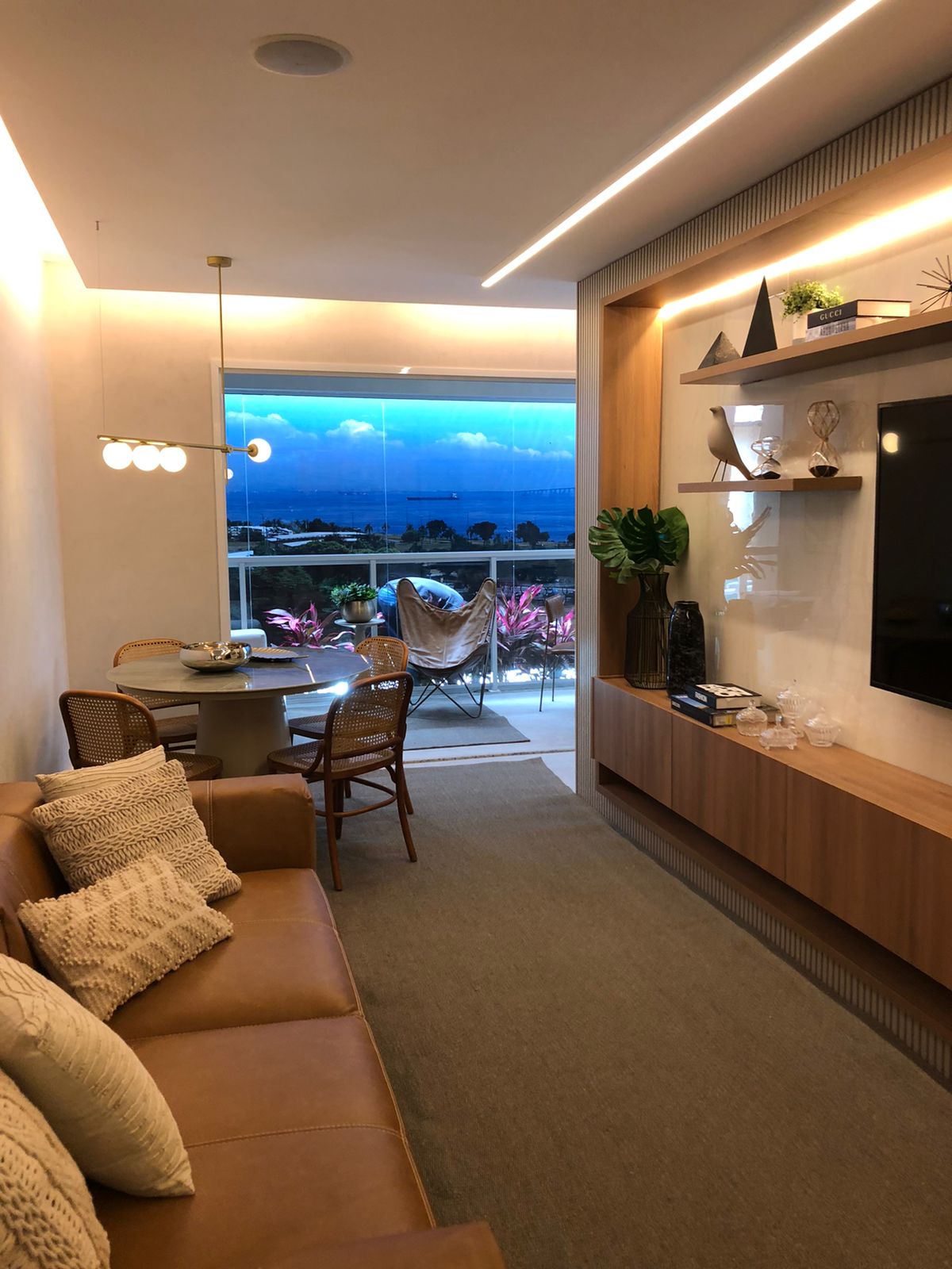 Imagem Apartamento com 3 Quartos à Venda, 95 m²em Centro - Niterói Imagem Apartamento com 3 Quartos à Venda, 95 m²em Centro - Niterói