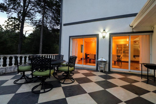 Imagem Casa com 5 Quartos à Venda, 500 m² em LOTM - Campos do Jordão
