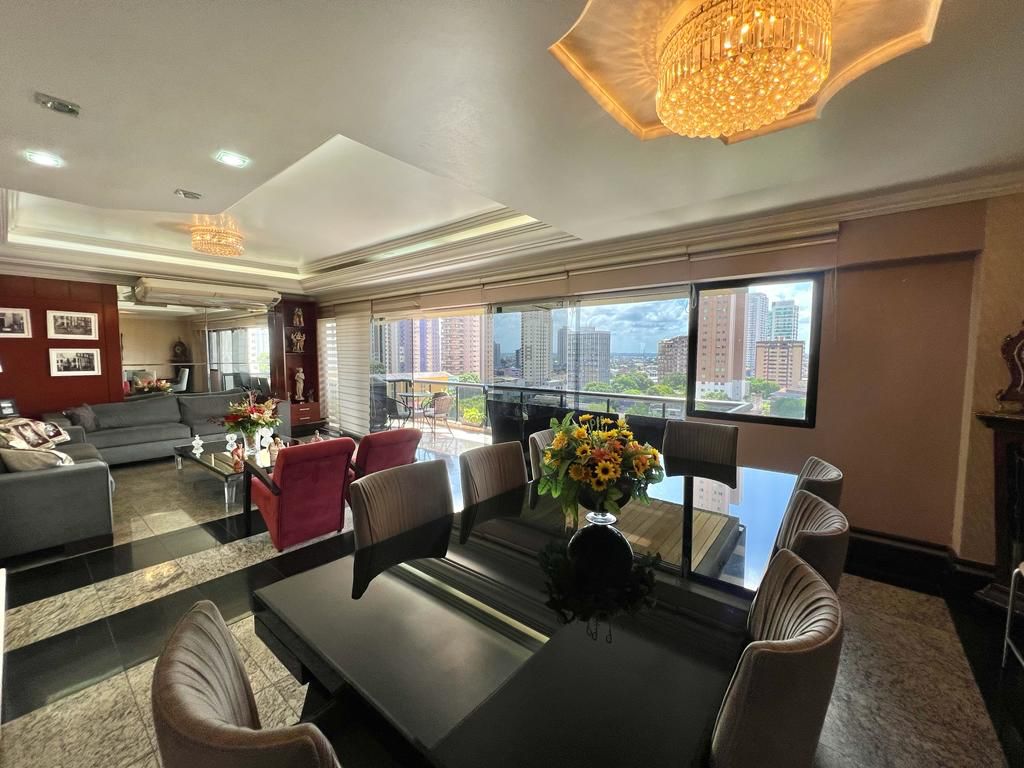 Imagem Apartamento com 4 Quartos à Venda, 290 m²em Nazaré - Belém