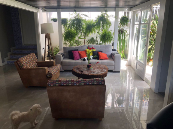 Casa com 3 Quartos à Venda,  em Iucas - Teresópolis