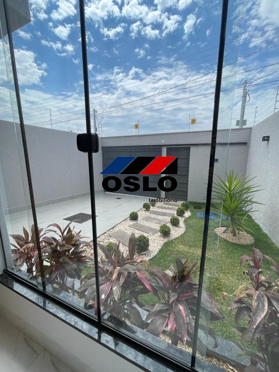 Imagem Casa com 3 Quartos à Venda, 116 m²em Setor Três Marias - Goiânia Imagem Casa com 3 Quartos à Venda, 116 m²em Setor Três Marias - Goiânia