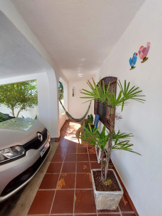 Imagem Casa com 3 Quartos à Venda, 182 m² em Centro - Peruíbe