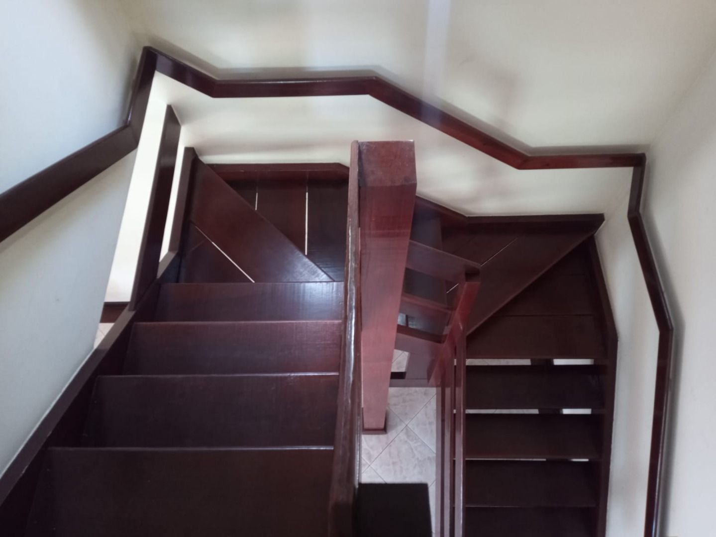 Imagem Casa com 3 Quartos à Venda, 360 m²em Piratininga - Niterói Imagem Casa com 3 Quartos à Venda, 360 m²em Piratininga - Niterói