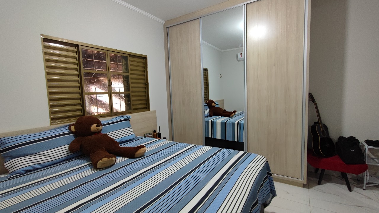 Imagem Casa com 3 Quartos à Venda, 200 m²em Parque Residencial dos Girassóis - Campo Grande Imagem Casa com 3 Quartos à Venda, 200 m²em Parque Residencial dos Girassóis - Campo Grande
