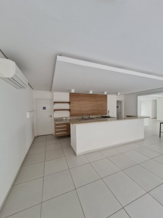 Apartamento com 2 Quartos à Venda, 72 m² em José Menino - Santos