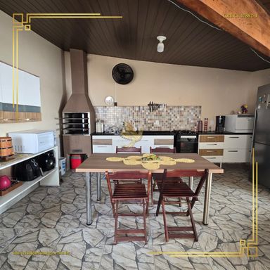 Imagem Casa com 3 Quartos à Venda, 180 m² em Jardim Cambuí - Botucatu