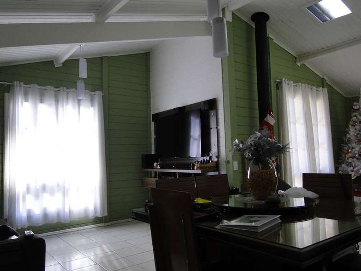 Imagem Casa com 4 Quartos à Venda, 250 m² em Várzea - Teresópolis