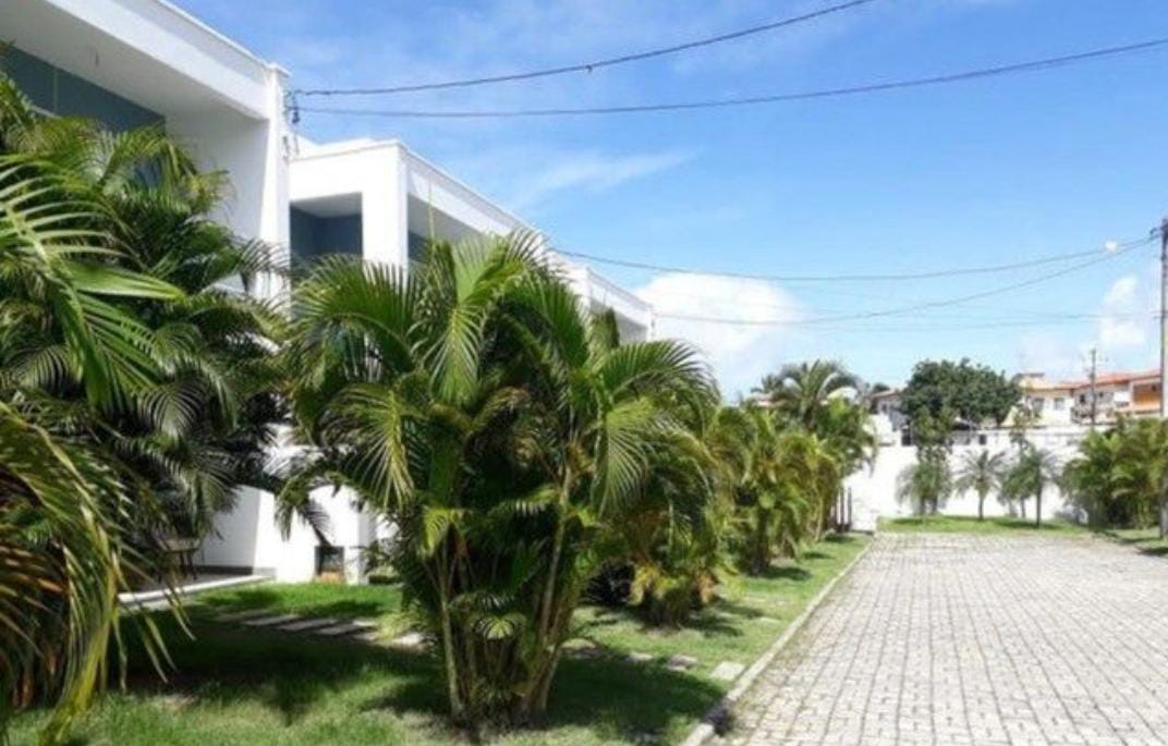 Imagem Casa com 4 Quartos para Alugar, em Buraquinho - Lauro de Freitas