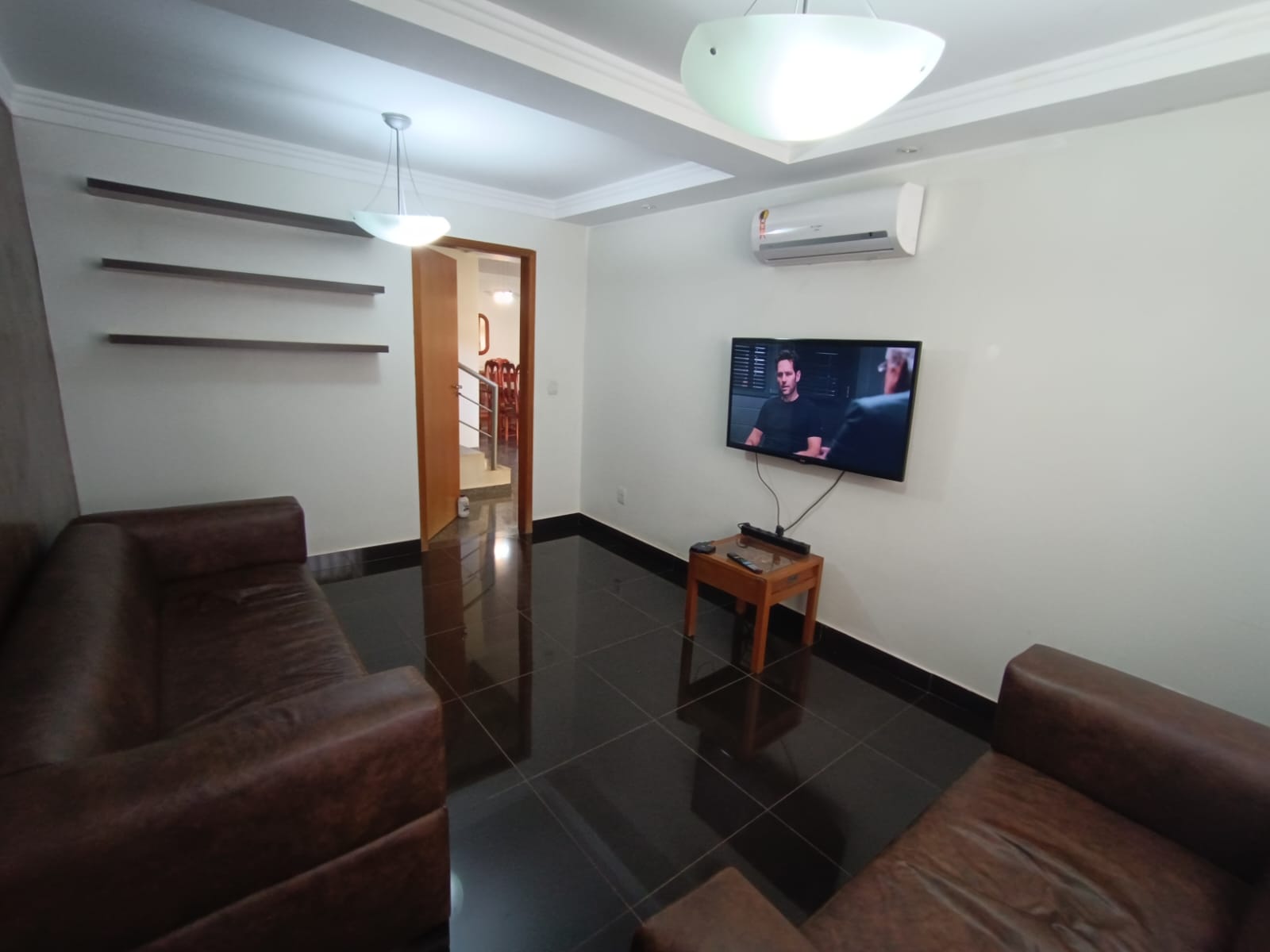 Imagem Casa de Condomínio com 3 Quartos à Venda, 383 m²em Sítios Santa Luzia - Aparecida de Goiânia