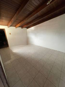 Imagem Sobrado com 4 Quartos à Venda, 233 m²em Santa Maria Goretti - Porto Alegre