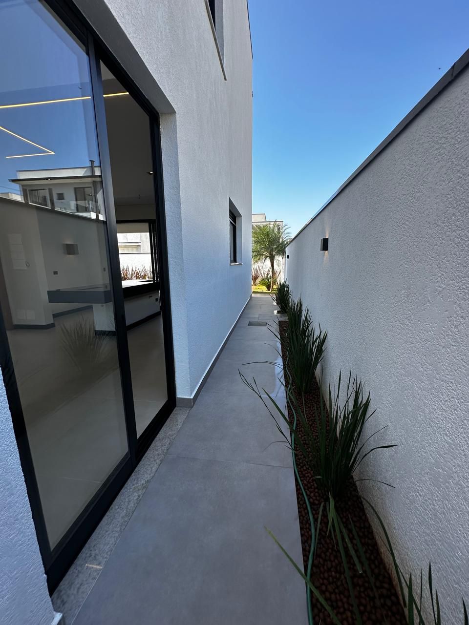 Imagem Casa de Condomínio com 4 Quartos à Venda, 234 m²em Cézar de Souza - Mogi das Cruzes