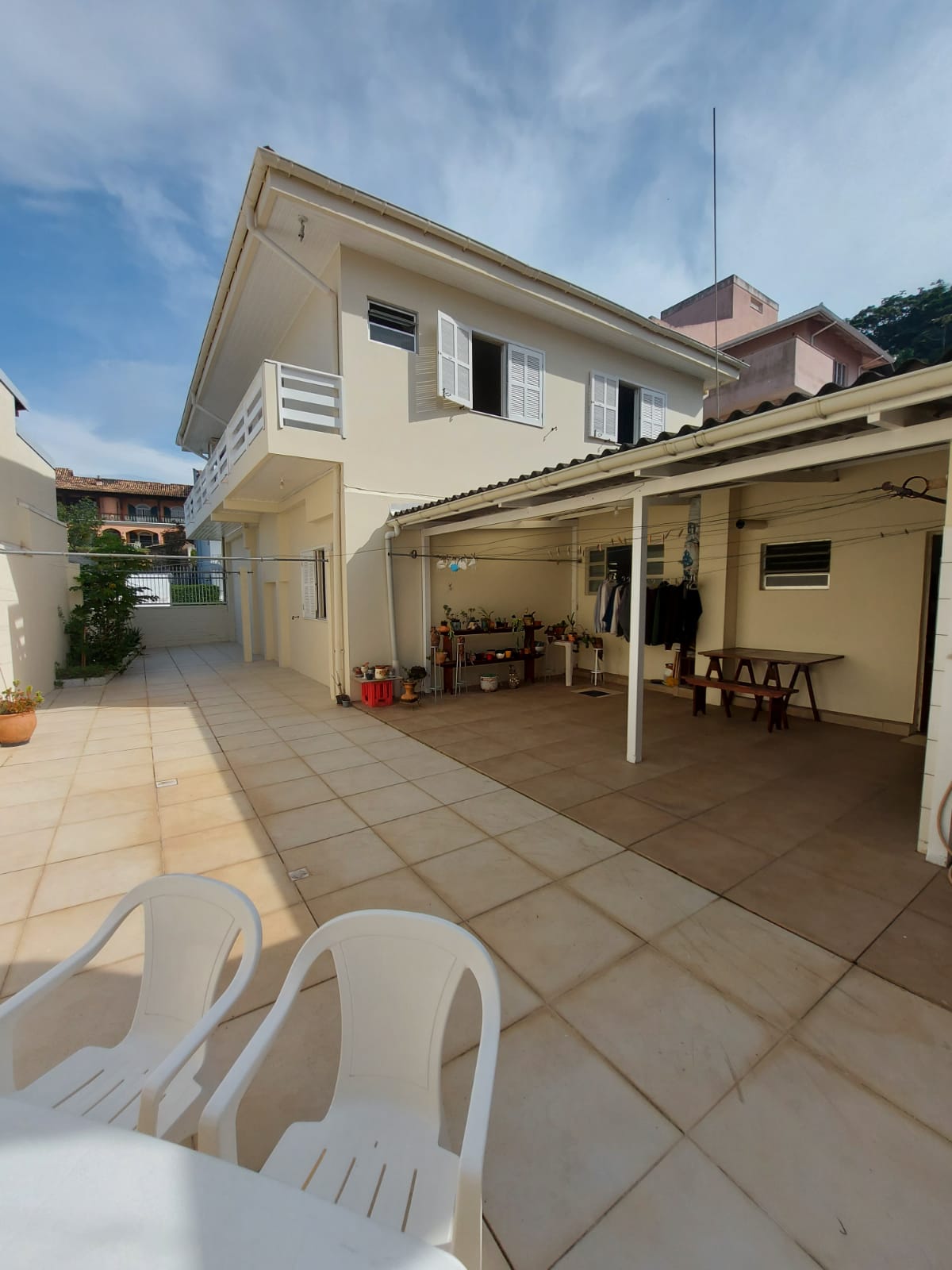 Imagem Casa com 4 Quartos à Venda, 330 m²em Coqueiros - Florianópolis