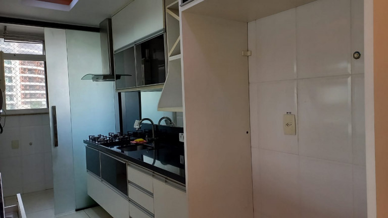 Imagem Apartamento com 2 Quartos à Venda, 68 m² em Jacarepaguá - Rio de Janeiro