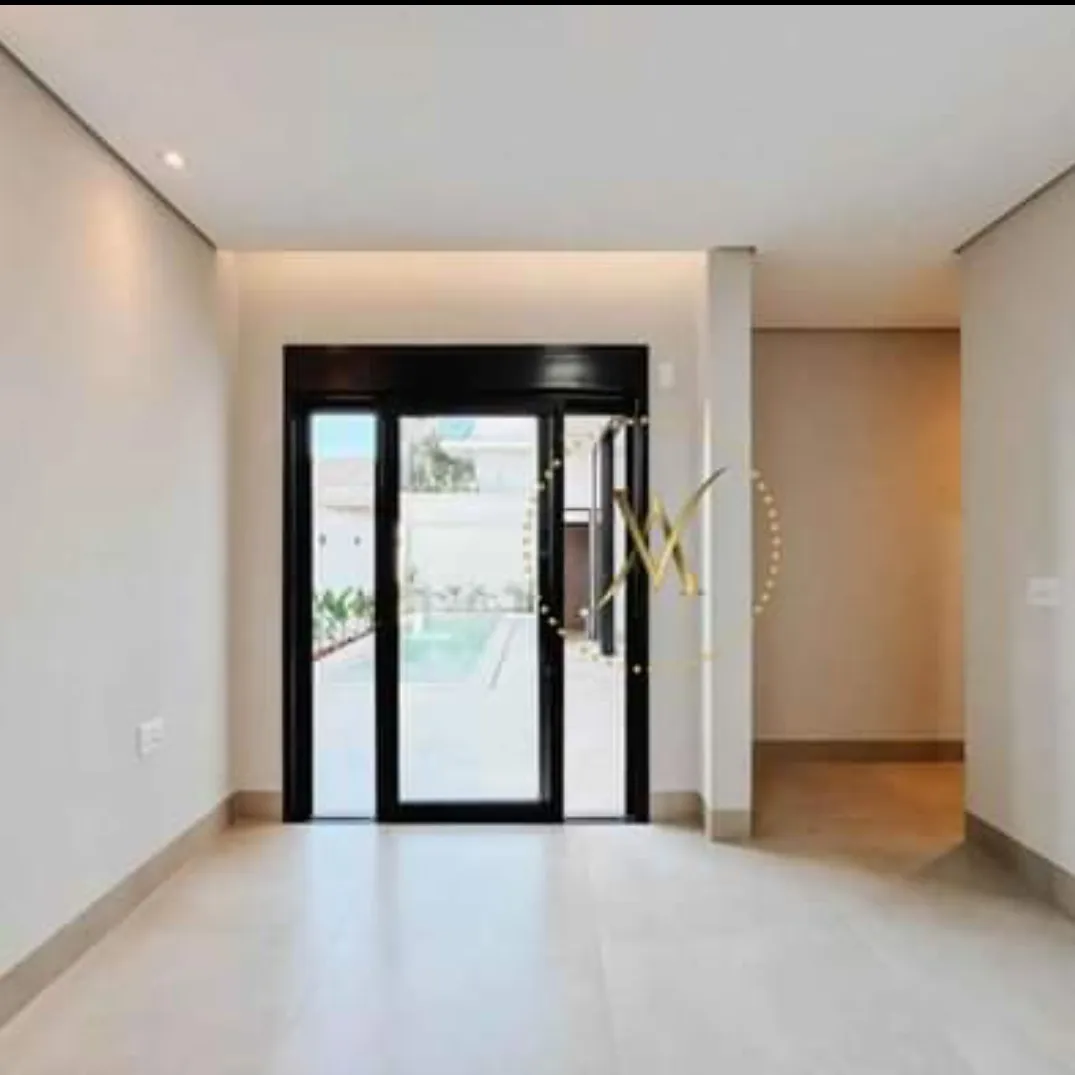 Imagem Casa de Condomínio com 3 Quartos à Venda, 245 m²em Laranjeiras - Uberlândia Imagem Casa de Condomínio com 3 Quartos à Venda, 245 m²em Laranjeiras - Uberlândia