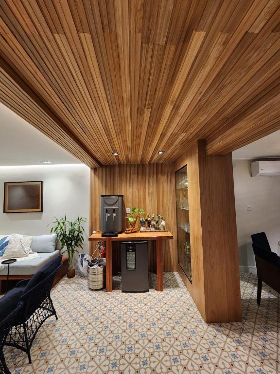 Imagem Casa de Condomínio com 6 Quartos para Temporada, 600 m² em Curió-Utinga - Belém Imagem Casa de Condomínio com 6 Quartos para Temporada, 600 m² em Curió-Utinga - Belém