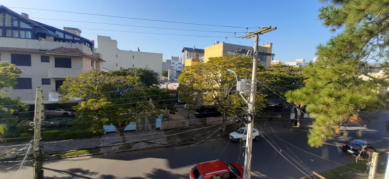 Imagem Apartamento com 2 Quartos à Venda, 70 m² em Jardim Botânico - Porto Alegre