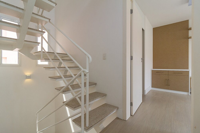 Imagem Sobrado com 3 Quartos à Venda, 124 m² em Barreirinha - Curitiba